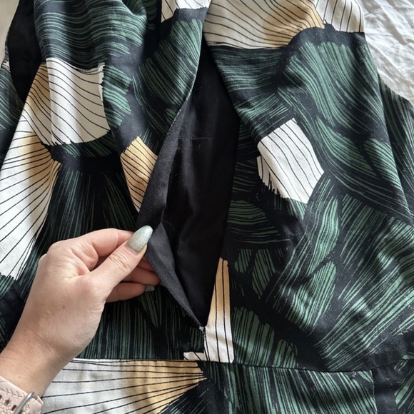 Maria Bonita Extra Lined Pleated Green Dress Keyhole Back Cutout - Picture 6 of 7